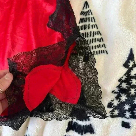 Vintage Victoria’s Secret slip dress size large - Picture 3 of 5